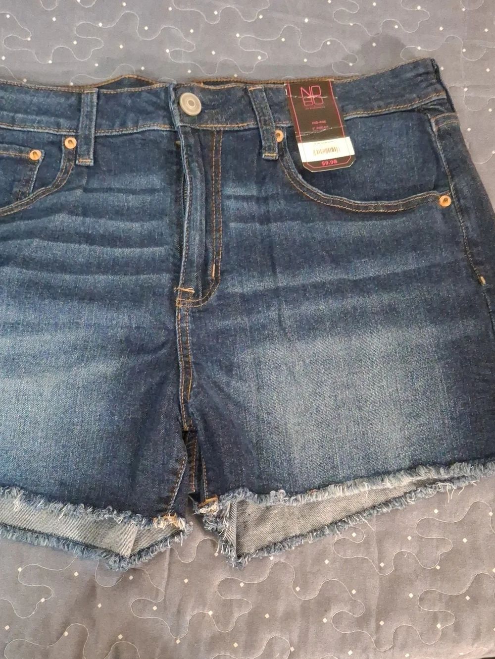 No Boundaries Blue Frayed Hem Jean Shorts size 15 NWT